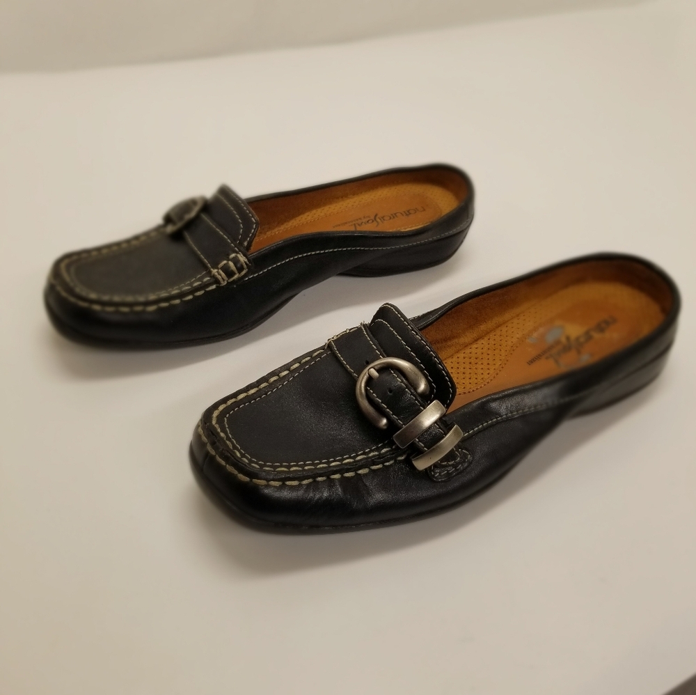 Natural Soul Naturalizer Cezman Womans Size 6.5 Black Leather Clog Mule Slip On